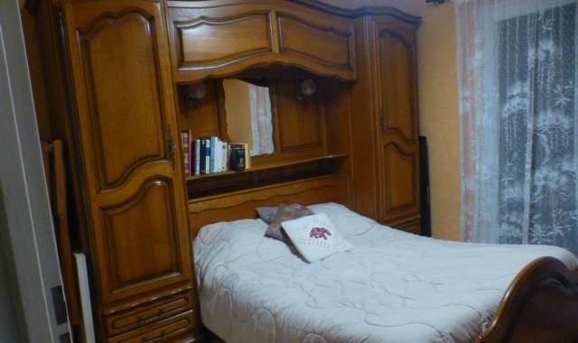 Meubles chambre pont avec lit