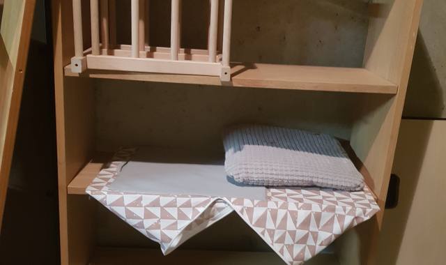 Meubles bibliothèque couleur bois (IKEA Billy)