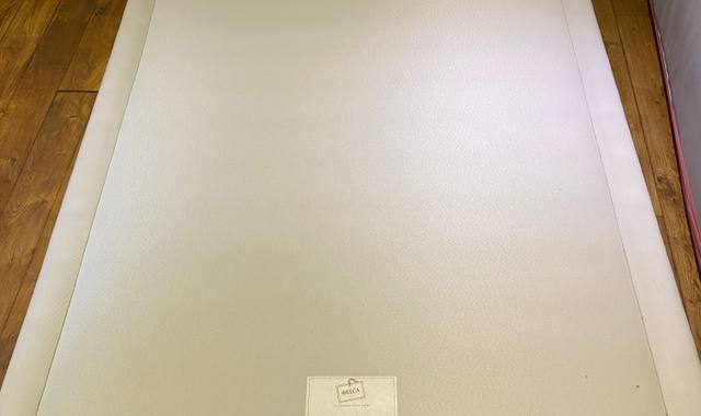 Meubles sommier Tapissier Treca