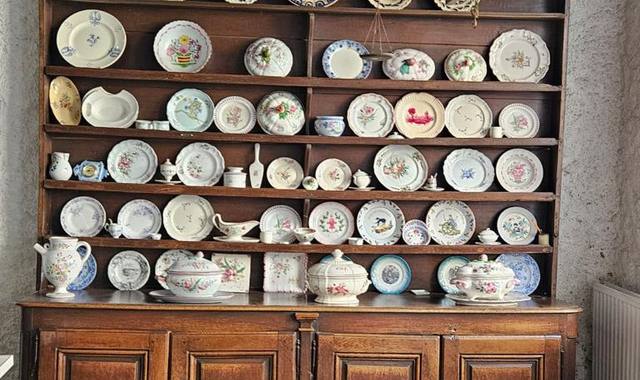 Meubles vaisselier ancien en bois