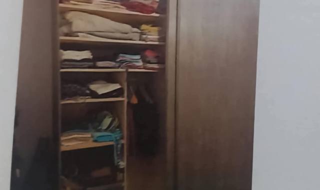 Meubles grand Dressing avec portes coulissantes.  A retirer sur place..prevoir fou