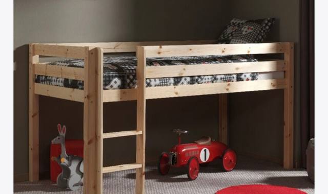 Meubles lit cabane surélevé