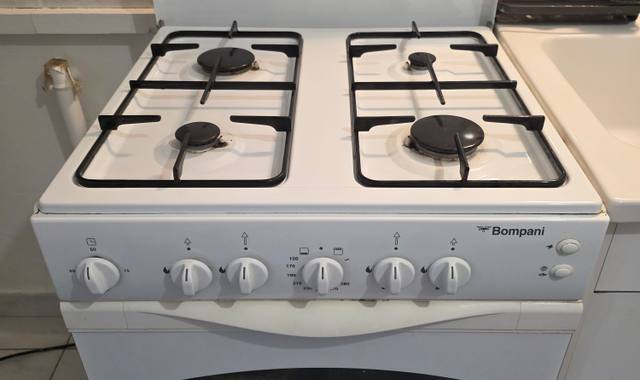 Meubles cuisinière