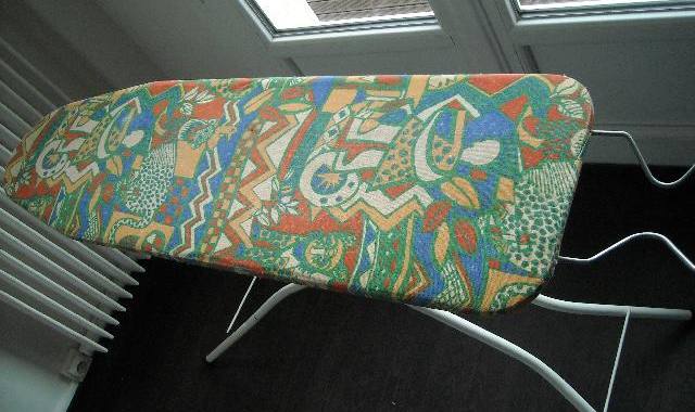 Meubles table à repasser