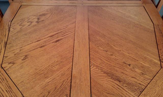 Meubles table et 6 chaises chêne massif