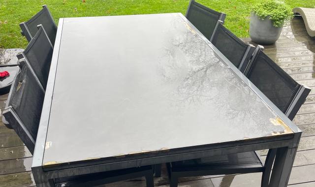 Meubles table extérieure + 6 chaises