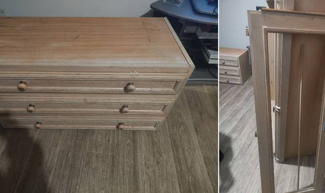 Meubles vitrine ( bien lire l'annonce entièrement)