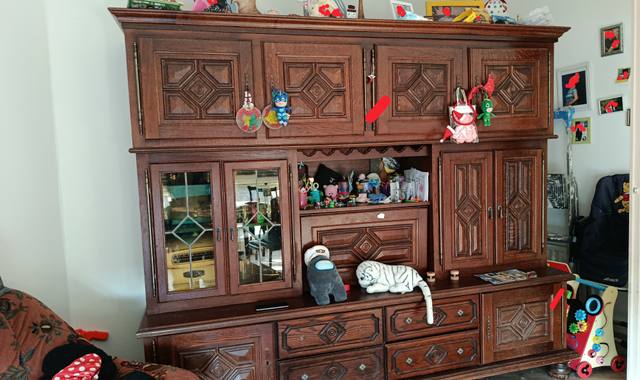 Meubles uRGENT Donne grand meuble bois massif