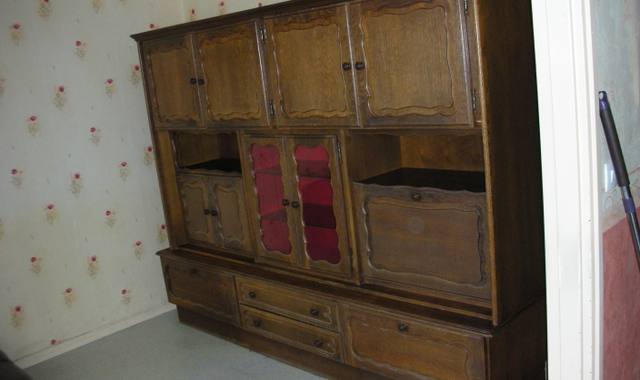 Meubles urgent déménagement. Donne meuble living chêne moyen
