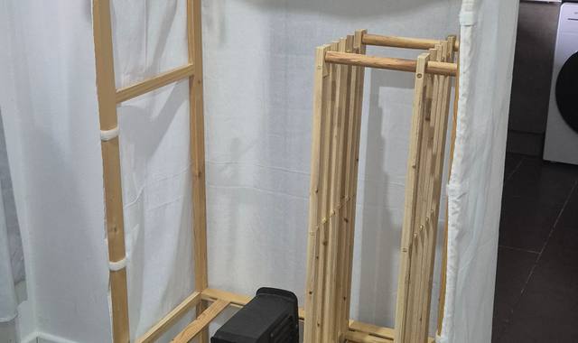 Meubles penderie en bois