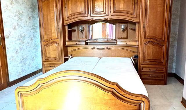 Meubles meuble de lit en chêne massif avec double couchage électrique - en parfait état