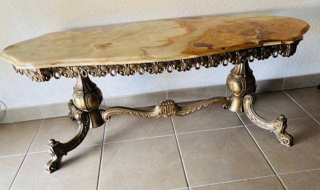 Meubles une Table basse en marbre