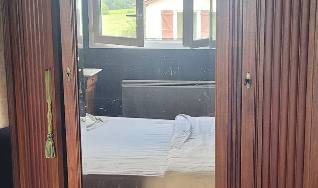 Meubles armoire 3 portes + lit 140×190 + commode