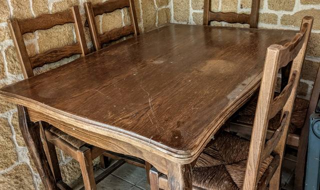Meubles table en bois et 6 chaises assorties assise en paille