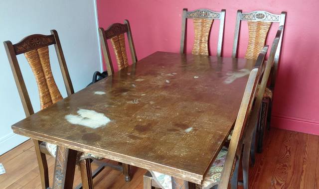 Meubles table de salle à manger en bois et 6 chaises
