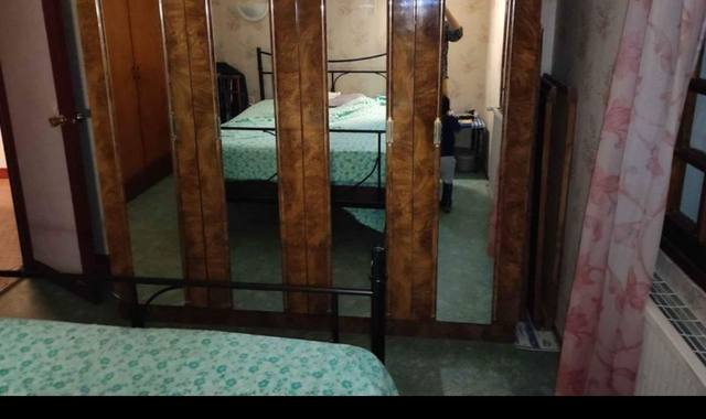 Meubles grande armoire très bon état