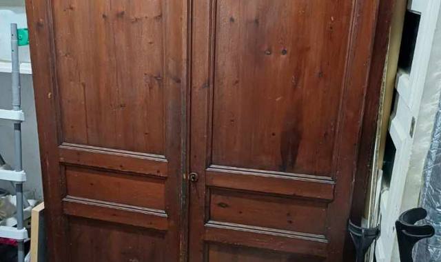 Meubles armoire vieille de 100 ans