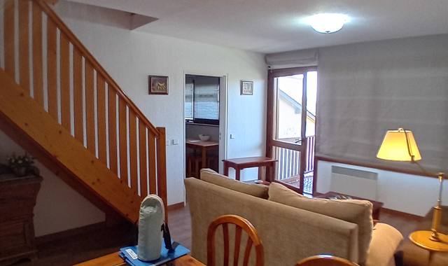 Meubles table séjour 6 couverts