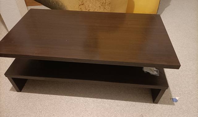 Meubles table basse et mousse banquette canapé marocain