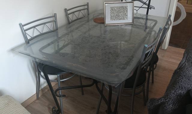 Meubles table fer et plateau verre 6 chaises