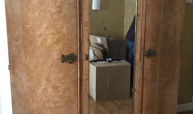 Meubles armoire trois portes