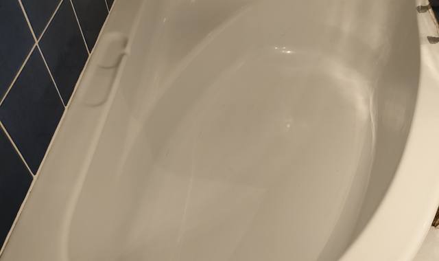 Meubles baignoire d'angle