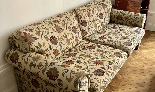 Meubles beau canapé ancien très bon état