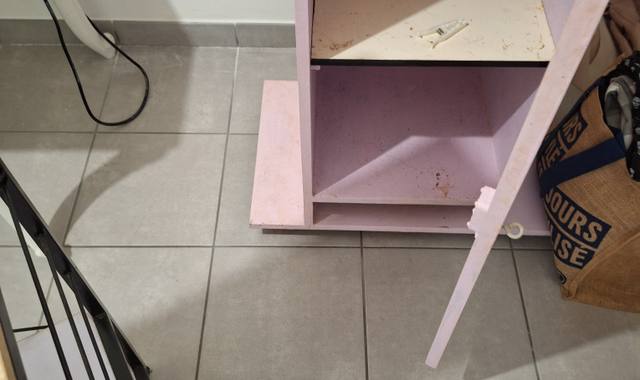 Meubles meube sur roulettes