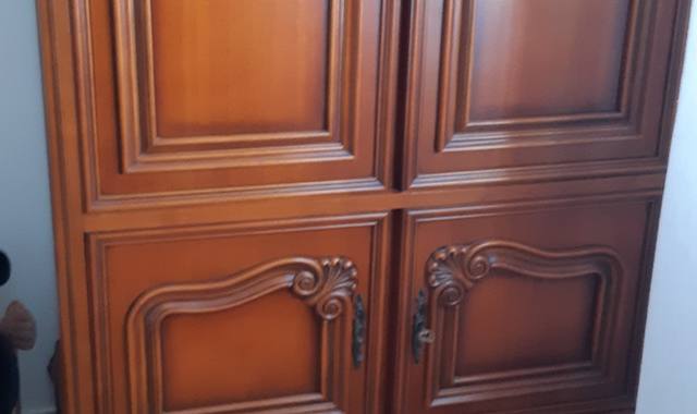 Meubles un meuble en merisier en parfait état