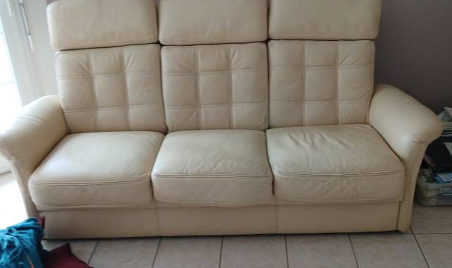 Meubles canape crème non convertible