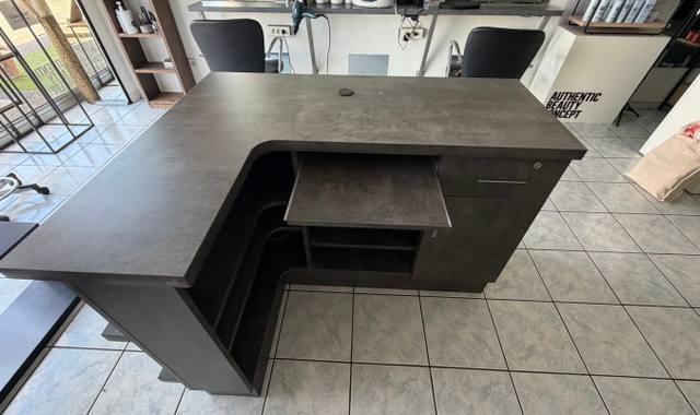 Meubles banque d’accueil avec rangement