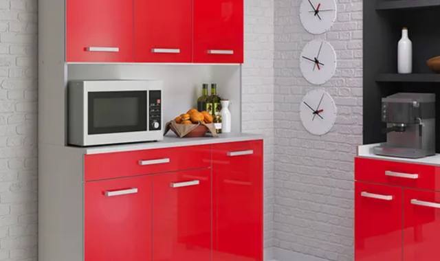 Meubles buffet de cuisine et un meuble bas