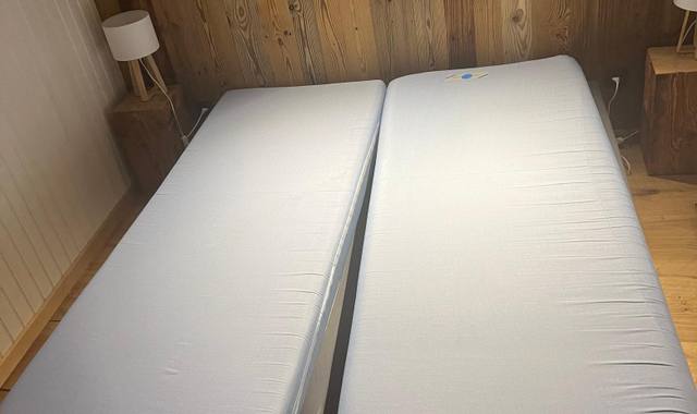 Meubles 2 lits (matelas et sommier) 80x190