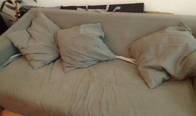 Meubles vieux canapé