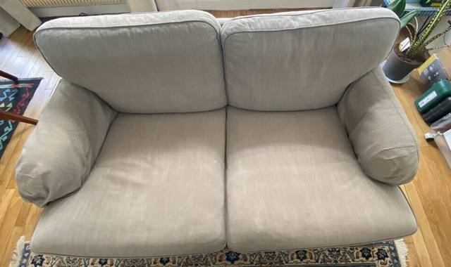 Meubles canapé 2 place gris en bon état