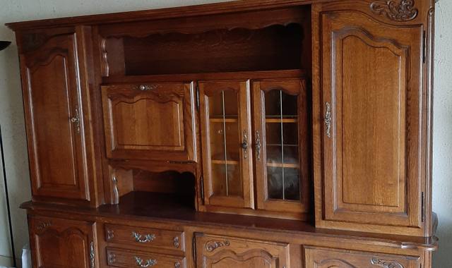 Meubles living en chêne massif