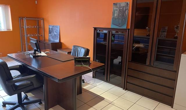 Meubles bureau et etageres