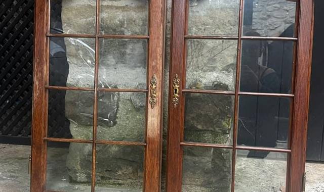 Meubles 2 portes vitrées