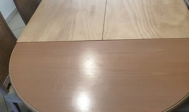 Meubles table hetre massif +8 chaises à restaurer