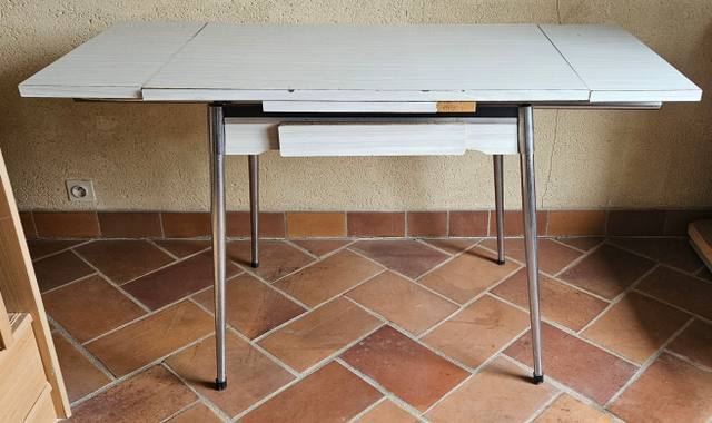 Meubles table à rallonge intégrée