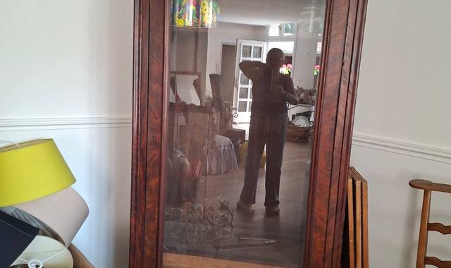 Meubles uRGENT CAUSE DEMENAGEMENT DONNE Très jolie Vitrine Acajou vitre biseautee.