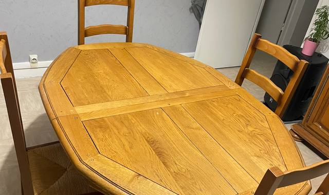Meubles table à manger avec 4 chaises