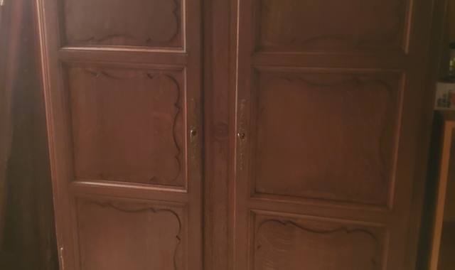 Meubles armoire chêne bon état