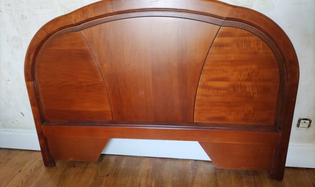 Meubles tête de lit en merisier