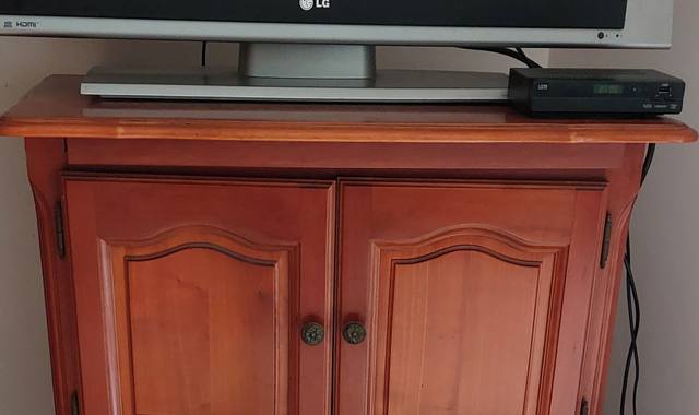 Meubles meuble TV avec plateau TV directionnel