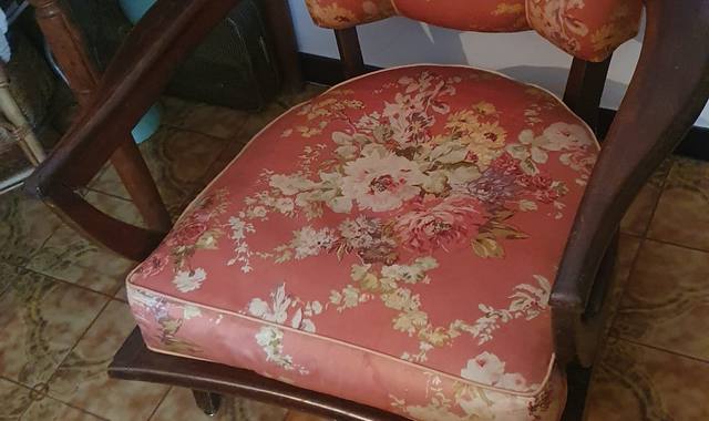 Meubles fauteuil à réparer