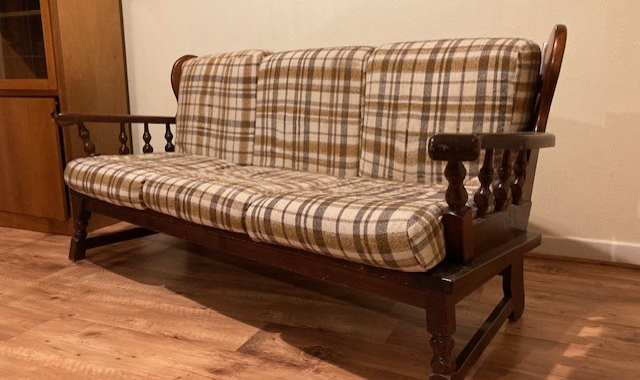 Meubles canapé/banquette + 2 fauteuils en bois massif