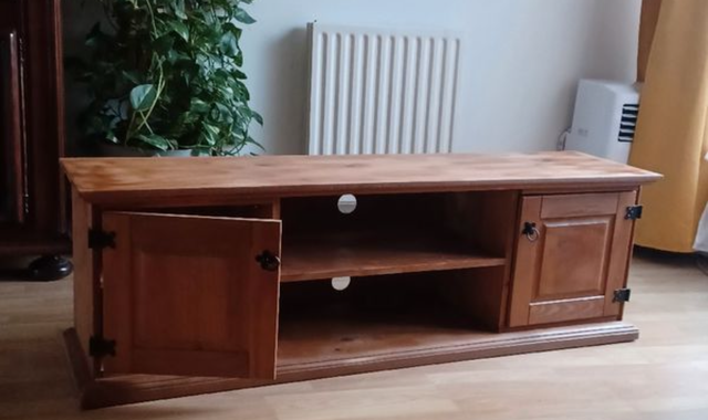 Meubles table de télé en bois