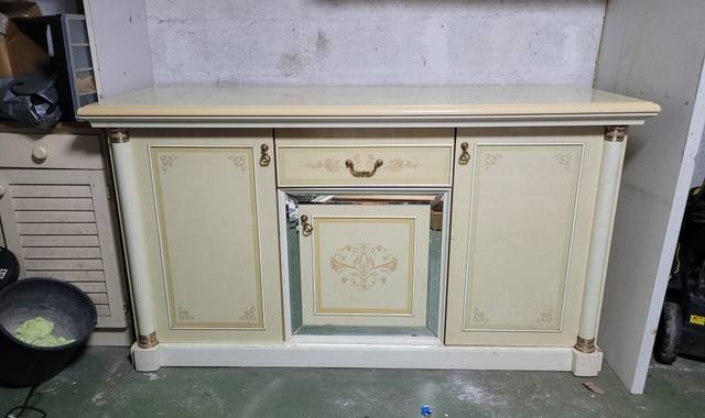 Meubles 1 buffet de qualité laqué écru style Art déco
