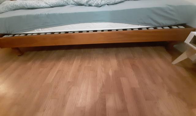 Meubles sommier + cadre de lit en bois  160×200